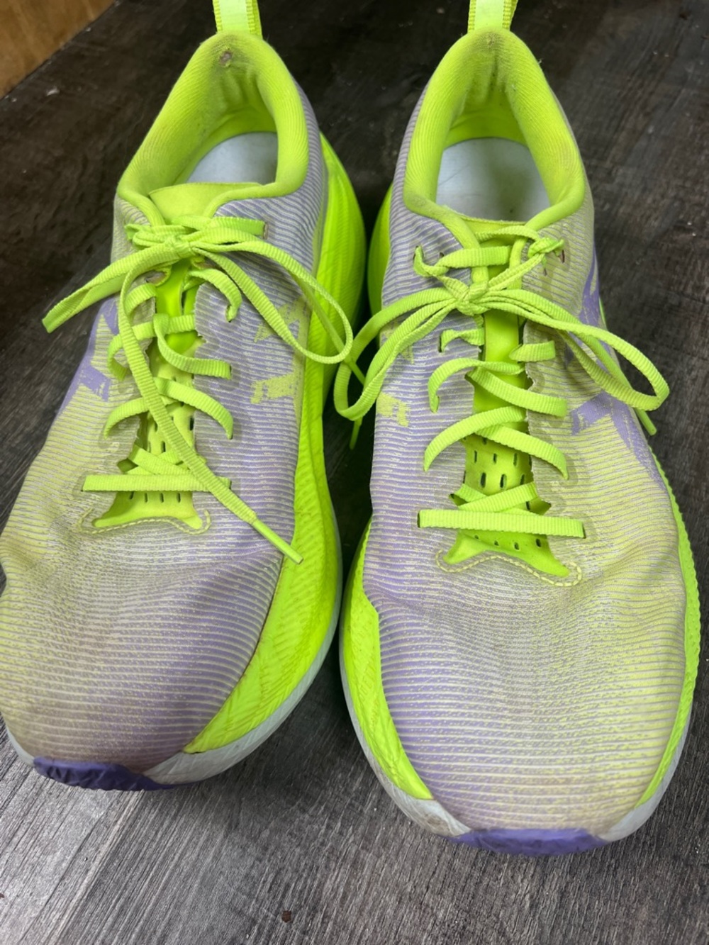 ASICS Superblast men’s 8.5 lightweight training shoe